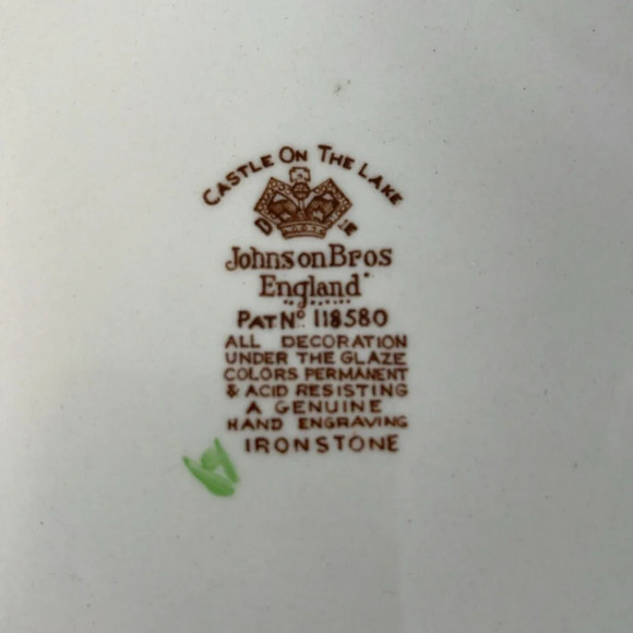 VINTAGE Castle On The Lake Johnson Bros England 2 Dinner Plates Ironstone Brown - Picture 2 of 10